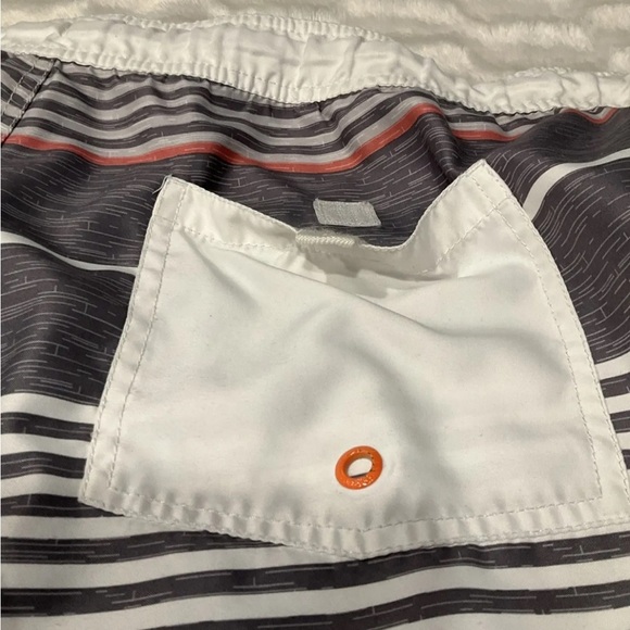 OP‎ Mens Swim Trunks Size XL (40-42) Striped/Floral - Picture 6 of 9